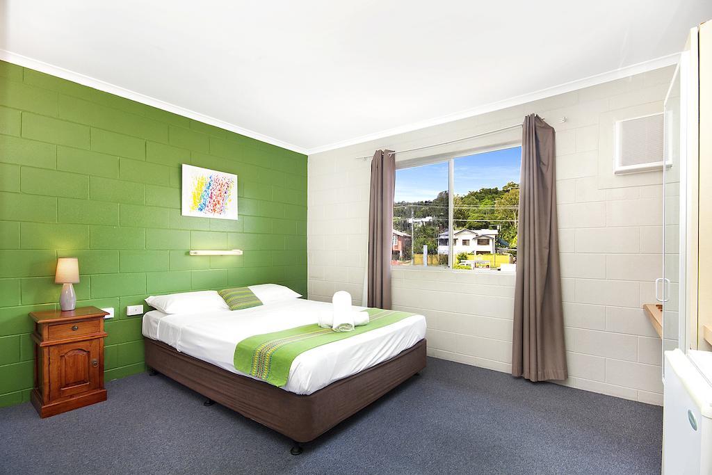 Castle Crest Motel Townsville Habitación foto